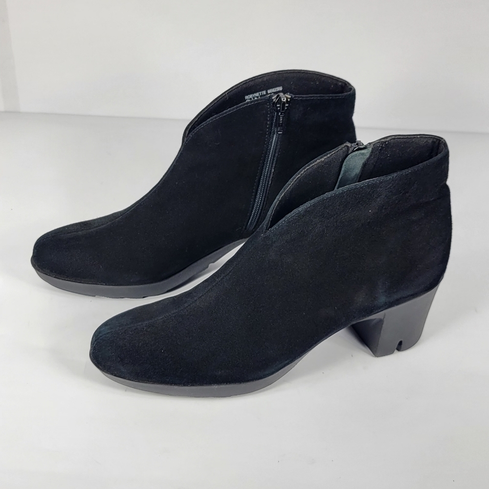 Munro Suede Robynette Ankle Booties #765 Size 8.5N